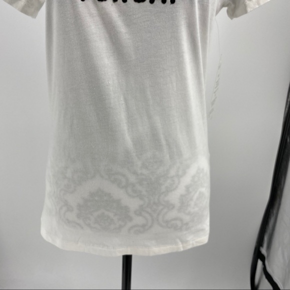 Bow & Drape Sunday Funday Sequined Graphic T-Shirt - Picture 7 of 12